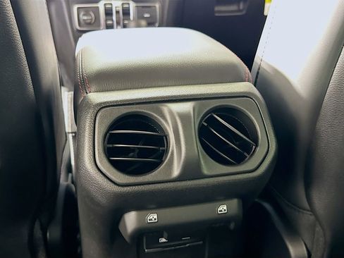 New 2026 Jeep Gladiator Rubicon w/ Safety Group AWD/4WD image 24