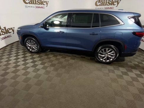 Used 2026 Buick Enclave Preferred w/ Power Package FWD image 5