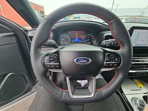 Used 2024 Ford Explorer ST-Line w/ Class IV Trailer Tow Package AWD/4WD image 35