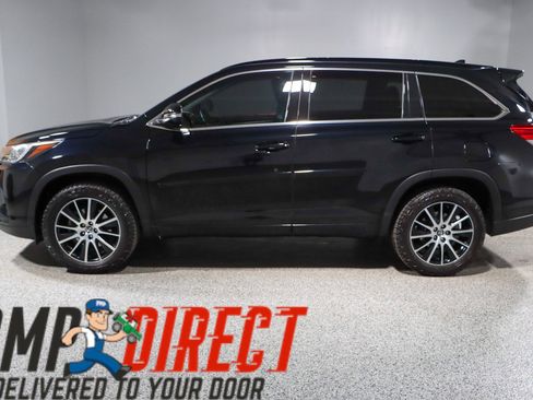 Used 2018 Toyota Highlander SE image 10