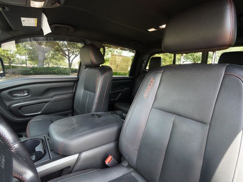 Used 2021 Nissan Titan PRO-4X w/ Pro-4x Convenience Package AWD/4WD image 26