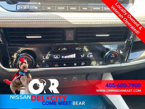Used 2023 Nissan Rogue SL w/ SL Premium Package FWD image 26