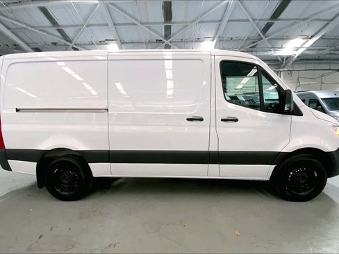 New 2026 Mercedes-Benz Sprinter 2500 image 8