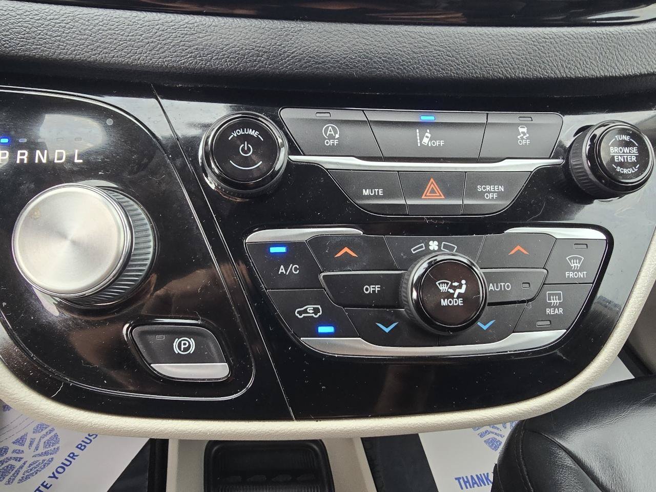 Used 2022 Chrysler Pacifica Touring-L FWD image 30