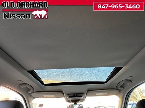 Used 2023 Nissan Rogue SV w/ SV Premium B Package image 13