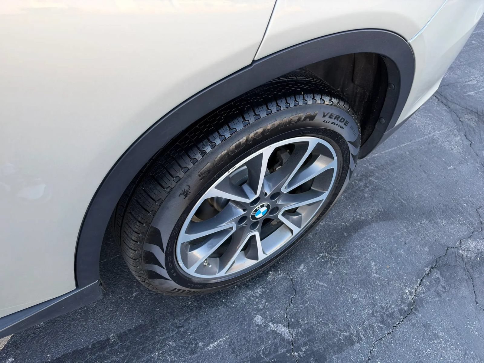 Used 2015 BMW X5 xDrive35d AWD/4WD image 9