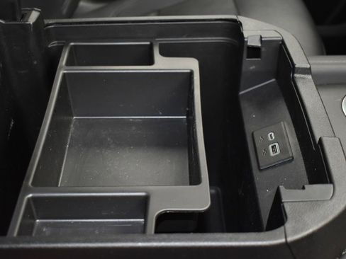 Used 2023 Chevrolet Tahoe LT image 28