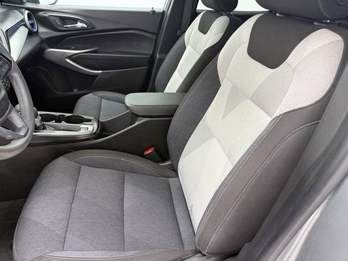 Used 2024 Chevrolet Trax LS w/ LS Convenience Package image 26