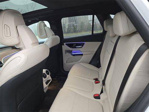 Used 2023 Mercedes-Benz GLC 300 4MATIC image 26