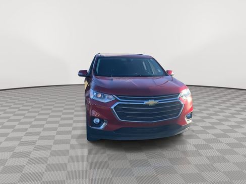 Used 2020 Chevrolet Traverse LT image 3