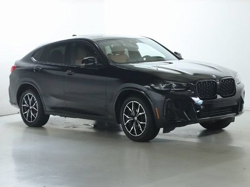 Used 2023 BMW X4 xDrive30i w/ M Sport Package AWD/4WD image 10