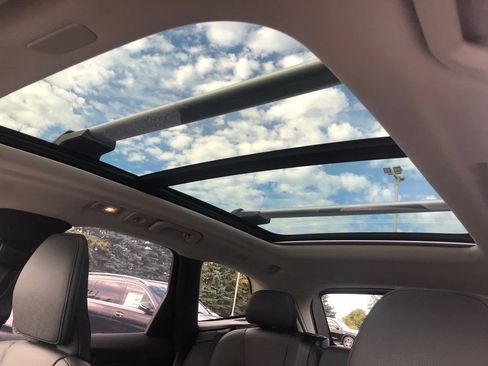 Used 2025 Volvo XC60 T8 Plus w/ Protection Package Premier image 14