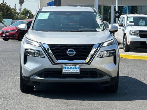 Used 2023 Nissan Rogue SV FWD image 6