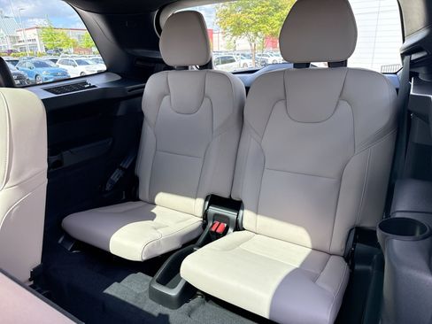 New 2026 Volvo XC90 B6 Plus w/ Protection Package Premier AWD/4WD image 26