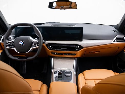 Certified 2025 BMW 330i xDrive Sedan w/ Premium Package AWD/4WD image 10