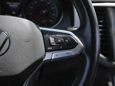 Used 2020 Volkswagen Atlas Cross Sport SE FWD image 25