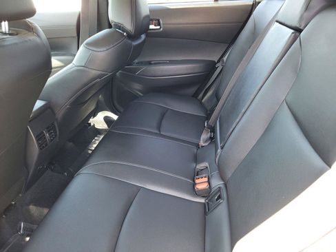 Used 2024 Toyota Corolla Cross XLE w/ Convenience Package FWD image 16