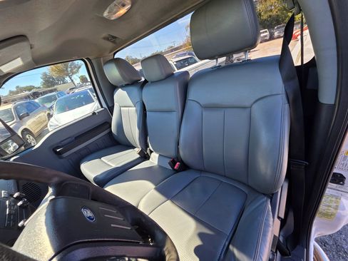 Used 2016 Ford F250 XL w/ XL Value Package image 12