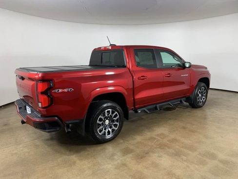 Used 2024 Chevrolet Colorado LT w/ LT Convenience Package III AWD/4WD image 8