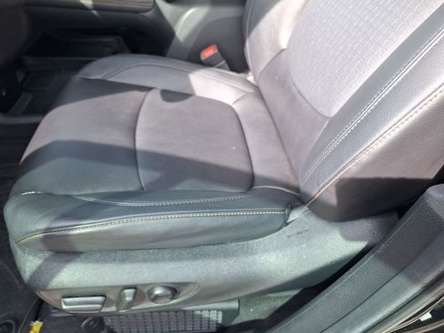 Used 2024 Toyota Sienna XLE Woodland Edition image 16