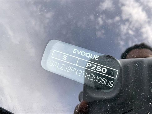 Used 2026 Land Rover Range Rover Evoque S image 24