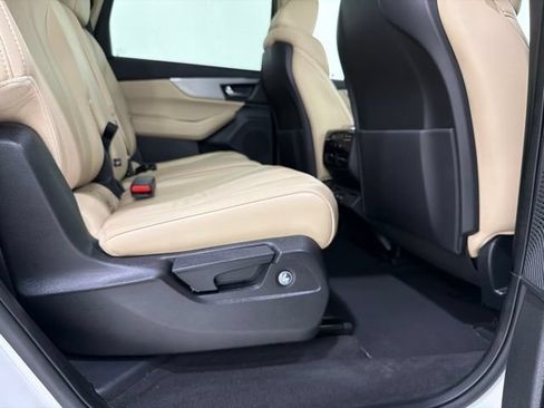 Certified 2024 Acura MDX SH-AWD w/ Technology Package image 25
