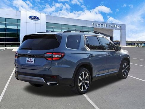 Used 2023 Honda Pilot Elite image 4