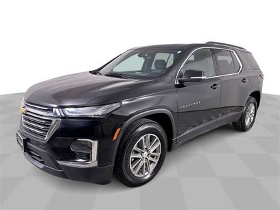 Used 2023 Chevrolet Traverse LT