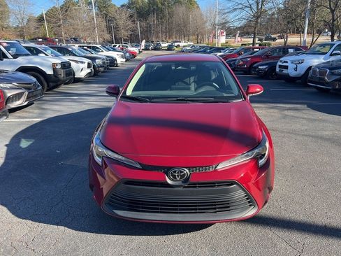 Used 2023 Toyota Corolla LE image 5