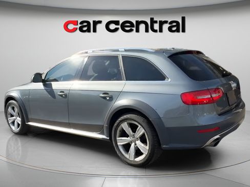 Used 2016 Audi A4 Premium w/ Audi MMI Navigation Plus AWD/4WD image 3