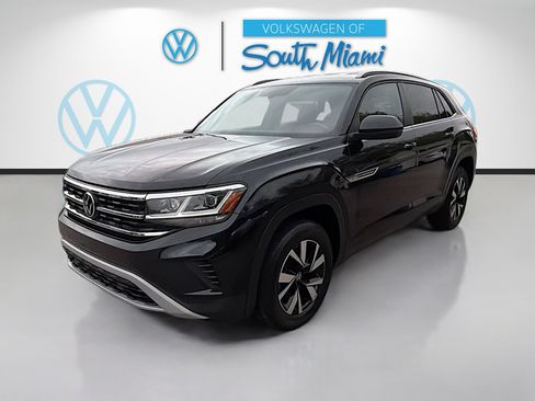 Used 2020 Volkswagen Atlas Cross Sport SE image 3