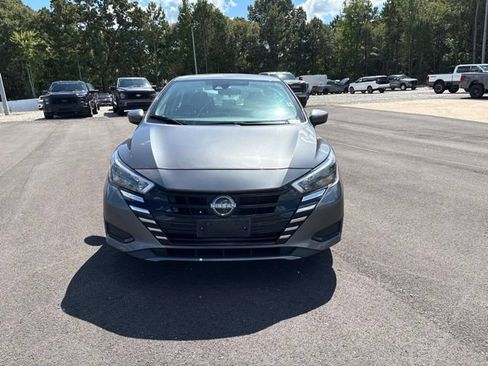 Used 2025 Nissan Versa SV FWD image 2