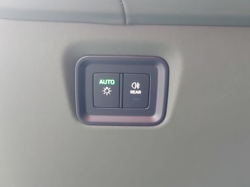 Certified 2025 Porsche Cayenne E-Hybrid AWD/4WD image 28