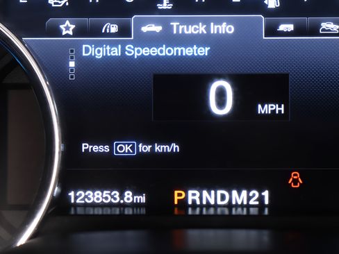Used 2017 Ford F250 Platinum w/ Platinum Ultimate Package AWD/4WD image 17