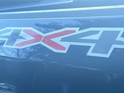 Used 2023 Chevrolet Silverado 1500 LT image 9