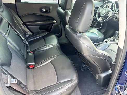 Used 2019 Jeep Compass Latitude AWD/4WD image 25