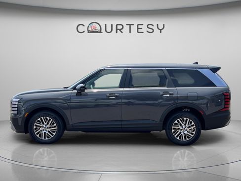 New 2026 Hyundai Palisade SE FWD image 2