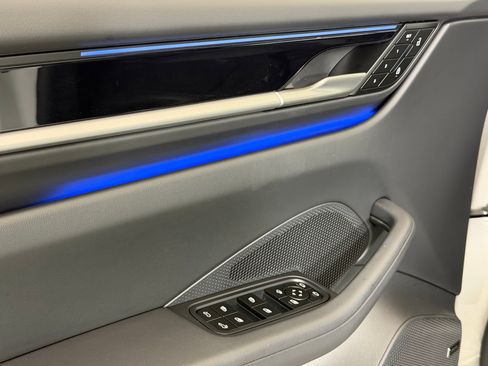 New 2026 Porsche Macan Electric image 16