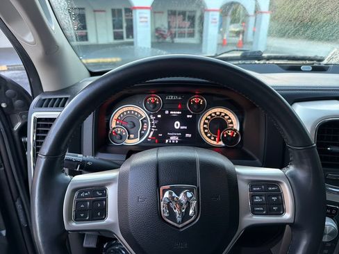 Used 2017 RAM 1500 Laramie w/ Convenience Group AWD/4WD image 23