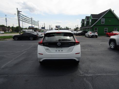 Used 2022 Nissan Leaf S FWD image 6