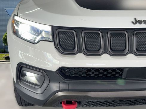 Used 2022 Jeep Compass Trailhawk w/ Trailhawk Elite Group image 11