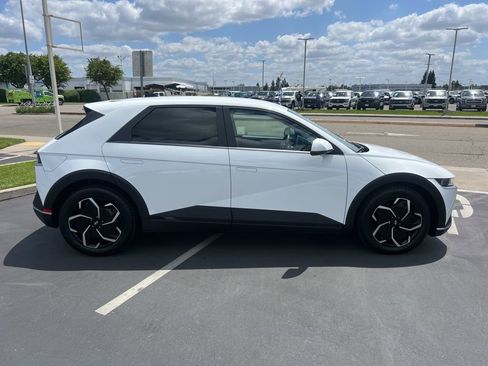 Used 2024 Hyundai Ioniq 5 SE RWD image 15