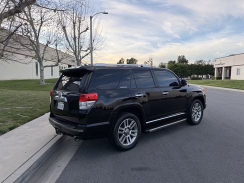 Used 2011 Toyota 4Runner Limited w/ Convenience Pkg image 4