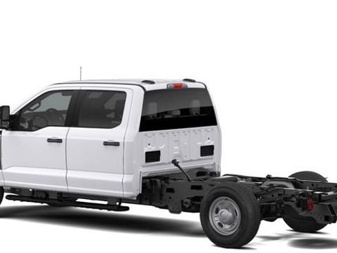 New 2026 Ford F250 XL AWD/4WD image 2