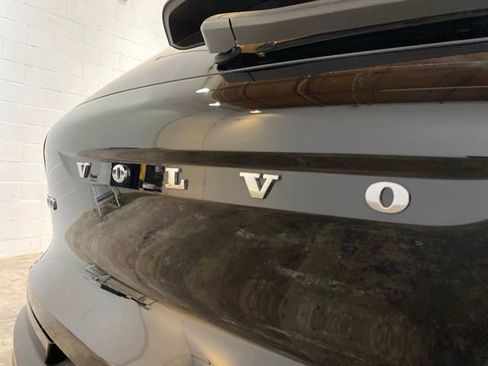 Used 2025 Volvo XC40 B5 Core AWD/4WD image 96