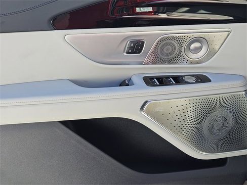 New 2026 Lincoln Nautilus Reserve image 22