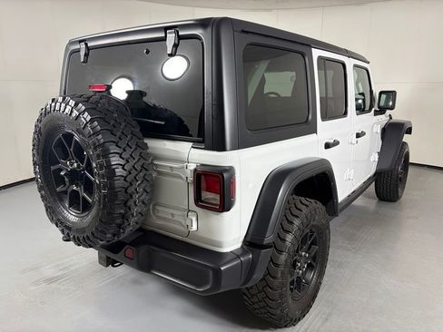 Used 2025 Jeep Wrangler Unlimited Sport AWD/4WD image 8