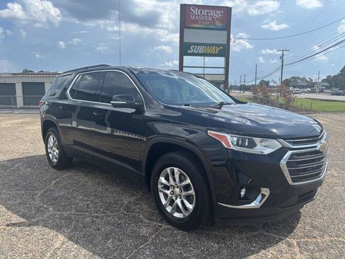 Used 2021 Chevrolet Traverse LT AWD/4WD image 7