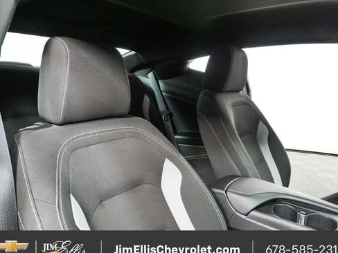 Certified 2023 Chevrolet Camaro LT RWD image 17