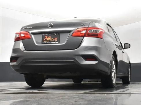 Used 2019 Nissan Sentra SV FWD image 13